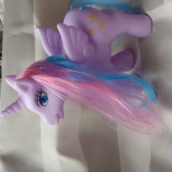 3/$20 My Little Pony, Fingerling Baby and Zoomer Zupps - Picture 2 of 10